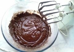 «Шоколадные кейки с перцем чили» - приготовления блюда - шаг 6