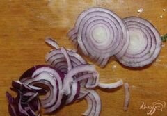 «Салат с крымским луком и фетой» - приготовления блюда - шаг 5