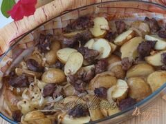 «Свинина в чесночном маринаде с картофелем в духовке» - приготовления блюда - шаг 4
