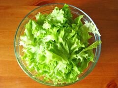 «Салат из латука и тунца» - приготовления блюда - шаг 4