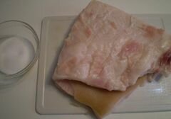 «Свиные шкварки» - приготовления блюда - шаг 1