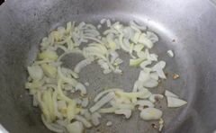 «Свинина тушеная с сельдереем, морковью и капустой» - приготовления блюда - шаг 3