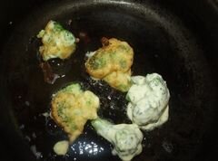 «Капуста брокколи в кляре» - приготовления блюда - шаг 5