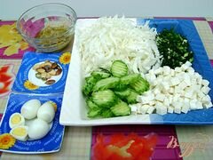 «Салат «Авангард» с пекинской капустой, брынзой и горчично-оливковой заправкой» - приготовления блюда - шаг 3