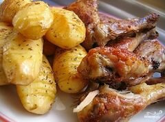 «Курица в сметане с чесноком» - приготовления блюда - шаг 7