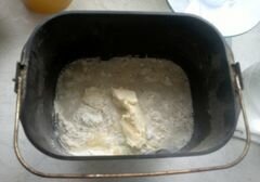 «Хлеб с медом и изюмом в хлебопечке» - приготовления блюда - шаг 6