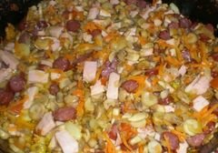 «Перловка с ветчиной, копчеными колбасками и грибами» - приготовления блюда - шаг 5