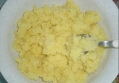 «Картофельно-сырные лепешки» - приготовления блюда - шаг 1