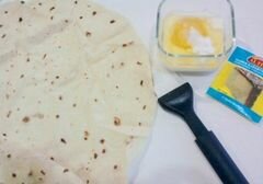 «Турецкие пирожки из лаваша со шпинатом и брынзой» - приготовления блюда - шаг 2