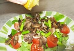 «Салат из спаржи с грибами» - приготовления блюда - шаг 7