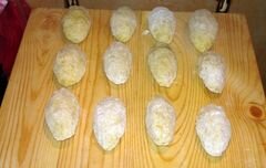 «Картофельные зразы с колбасой, яйцом, луком» - приготовления блюда - шаг 8