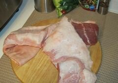 «Свиной рулет, варёный в луковой шелухе» - приготовления блюда - шаг 2