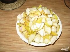 «Шарлотка со сметаной и яблоками» - приготовления блюда - шаг 4