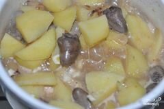 «Картошка с сердечками куриными» - приготовления блюда - шаг 5