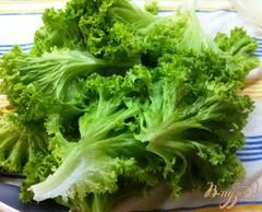 «Салат с овощами, семгой и водорослями чука» - приготовления блюда - шаг 1