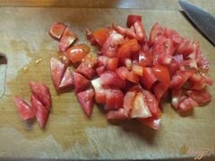 «Паста с сыром сулугуни под базиликово-помидорным соусом» - приготовления блюда - шаг 2