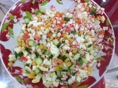 «салат "крабовые палочки"» - приготовления блюда - шаг 2