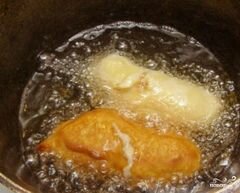«Сосиски в кляре на сковороде» - приготовления блюда - шаг 6