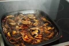«Индейка терияки с грибами и шпинатом» - приготовления блюда - шаг 1