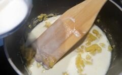 «Курочка под соусом Бешамель со спагетти» - приготовления блюда - шаг 3