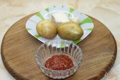 «Картофель запеченный с аджикой и салом» - приготовления блюда - шаг 1