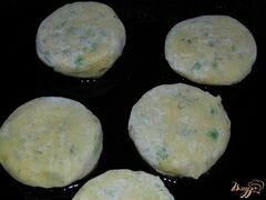 «Картофельные котлеты с зеленым горошком и укропом» - приготовления блюда - шаг 4