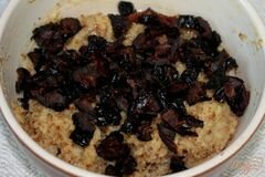 «Печенье на подсолнечном масле с черносливом и грецкими орехами» - приготовления блюда - шаг 5