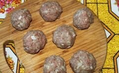«Тушеные в соусе курино-говяжьи фрикадельки» - приготовления блюда - шаг 4