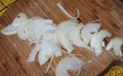 «Тушеные в соусе курино-говяжьи фрикадельки» - приготовления блюда - шаг 5