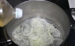 «Тушеные в соусе курино-говяжьи фрикадельки» - приготовления блюда - шаг 8