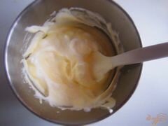 Медовое пирожное со сливочно-творожным кремом – кулинарный рецепт