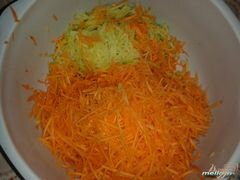 «Салат из фунчозы, зеленой редьки и моркови» - приготовления блюда - шаг 2