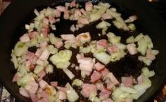 «Макароны с копченым беконом в сливочном соусе» - приготовления блюда - шаг 2