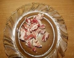 «Чесночные гренки со свиными и бараньими шкварками "К пиву"» - приготовления блюда - шаг 1